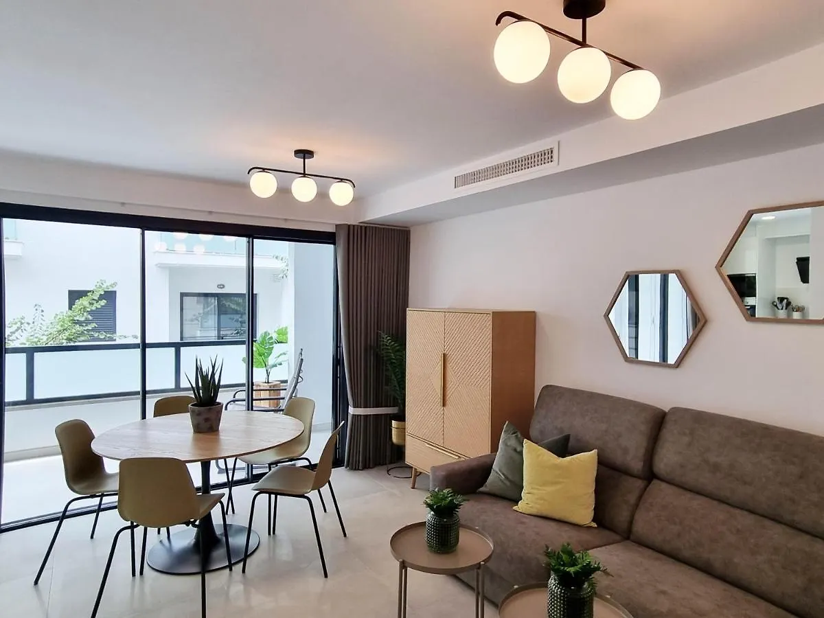 Brand New Exclusive Apartment, 100 Meter From The Beach Fuengirola